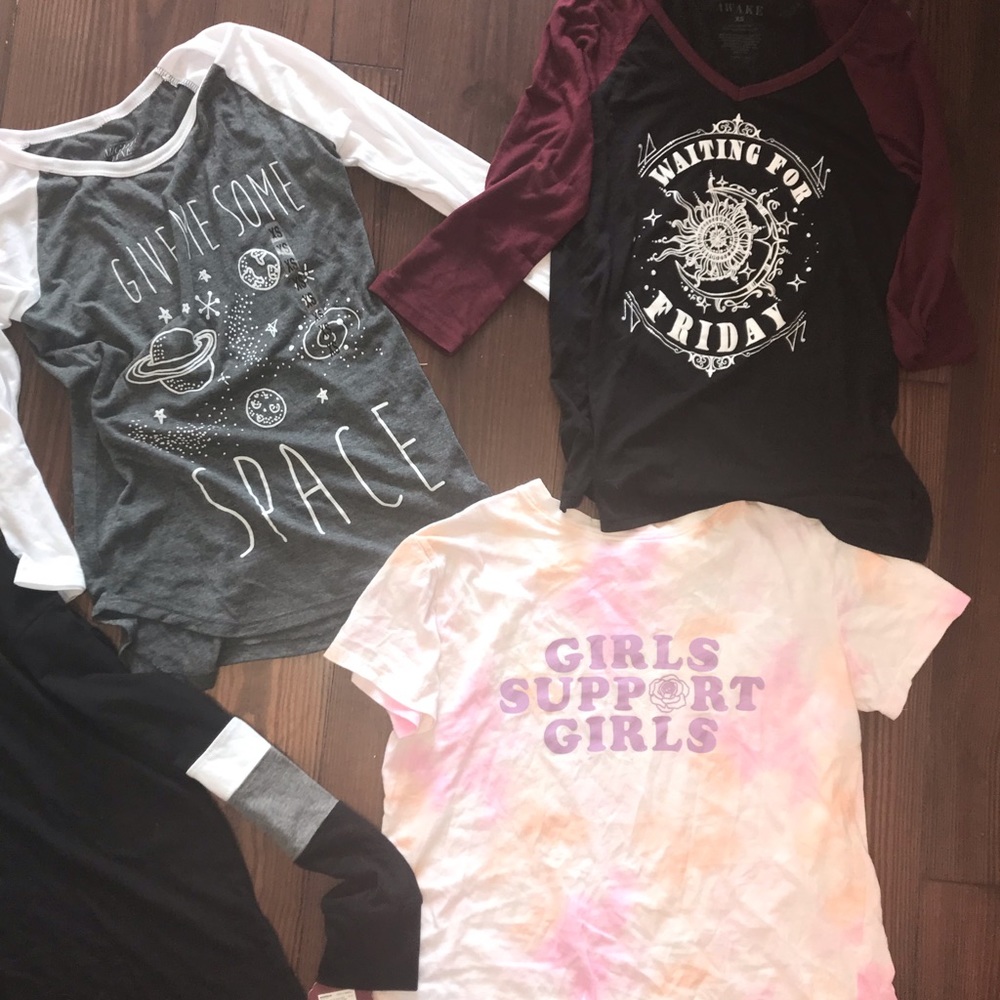 4 excellent SHIRTS all XS size